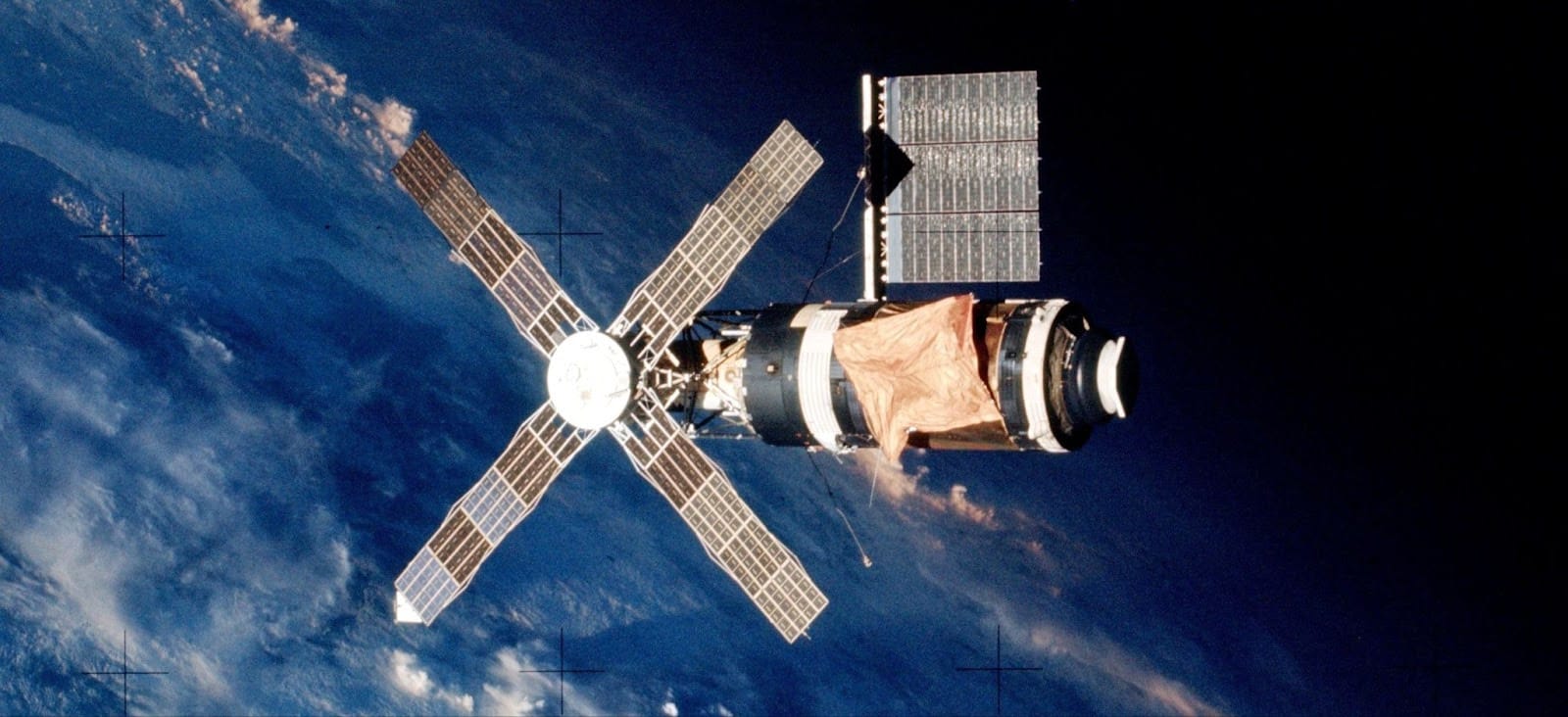 An image of Skylab in orbit